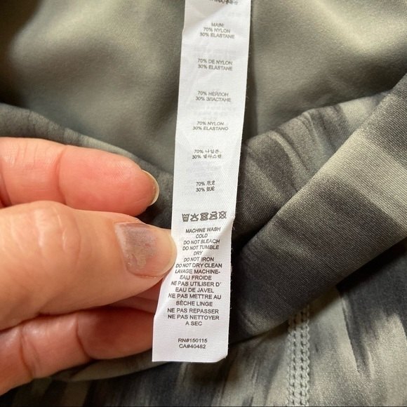 Varley Luna High Rise Leggings in Aztec Animal Print L NWOT - Picture 9 of 9